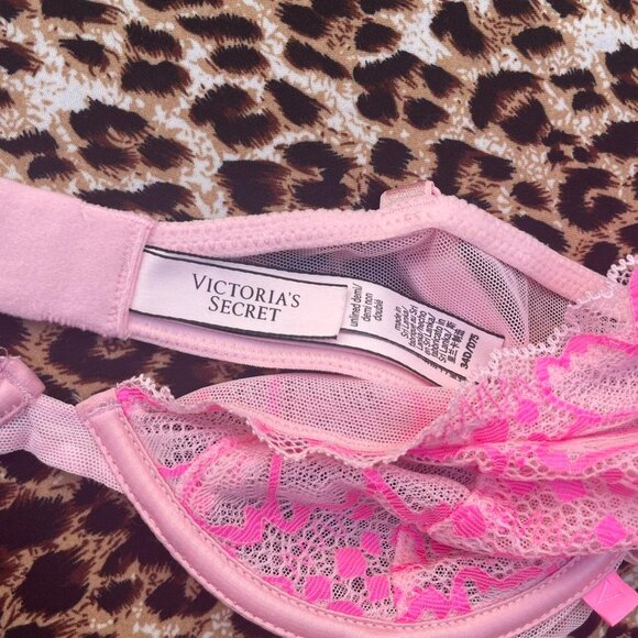 pink lace demi bra - Picture 3 of 5